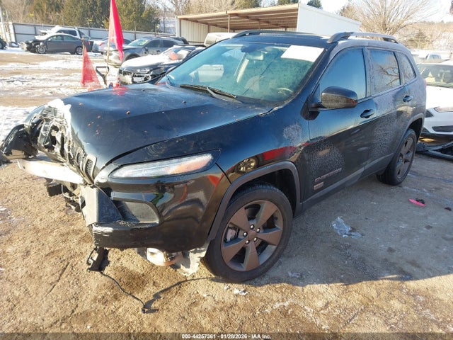 2017 JEEP CHEROKEE 1C4PJLCB6HW572547 Photo 1