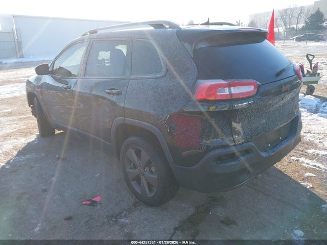 2017 JEEP CHEROKEE 1C4PJLCB6HW572547 Photo 2