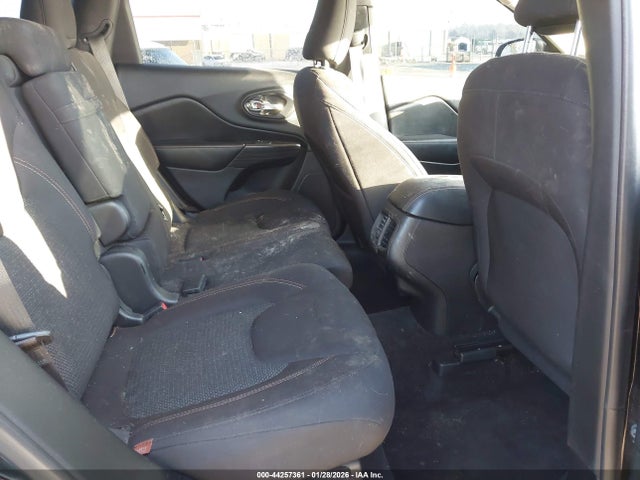 2017 JEEP CHEROKEE 1C4PJLCB6HW572547 Photo 7