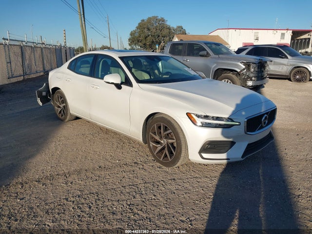 2020 VOLVO S60 7JR102FKXLG054704