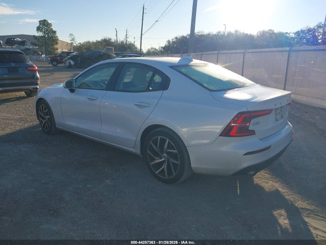2020 VOLVO S60 7JR102FKXLG054704 Photo 2