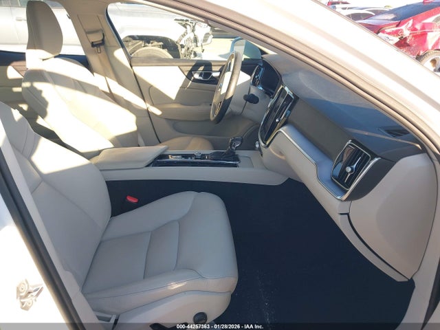 2020 VOLVO S60 7JR102FKXLG054704 Photo 4