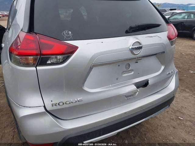 44257389 :رقم المزاد ، KNMAT2MV7HP508305 vin ، 2017 Nissan Rogue Sv مزاد بيع