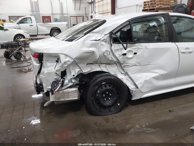 5YFB4MDE1RP199301 Toyota COROLLA LE