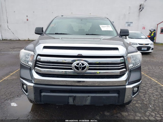 5TFDM5F14GX068676 Toyota Tundra Sr5 4.6l V8