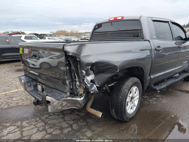 5TFDM5F14GX068676 Toyota Tundra Sr5 4.6l V8