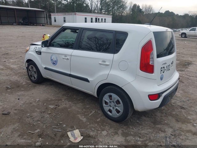 2013 KIA SOUL KNDJT2A57D7524129 Photo 2