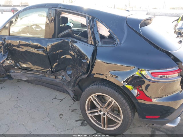 2024 PORSCHE MACAN WP1AA2A59RLB13981 Photo 5
