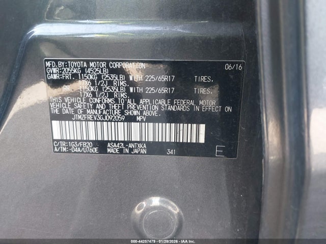 JTMZFREV3GJ092059 Toyota RAV4 LE