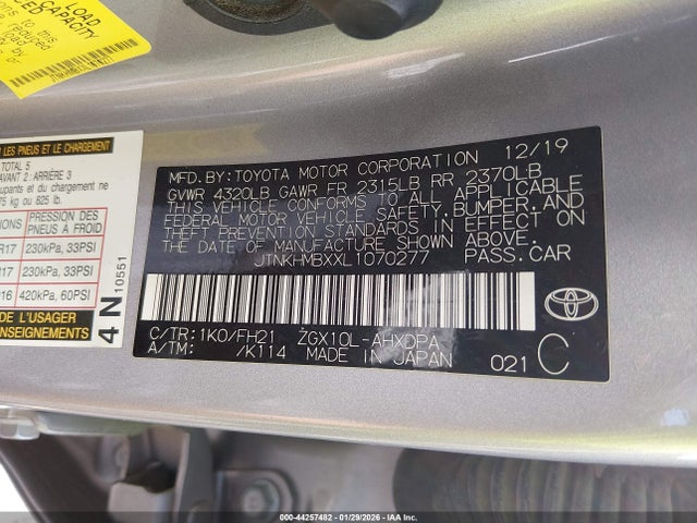 JTNKHMBXXL1070277 Toyota C-HR LE