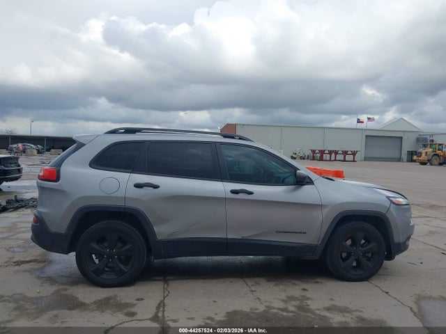 44257524 :رقم المزاد ، 1C4PJLAB5HW623961 vin ، 2017 Jeep Cherokee Altitude Fwd مزاد بيع