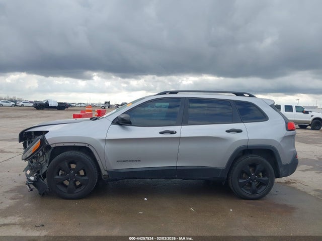 44257524 :رقم المزاد ، 1C4PJLAB5HW623961 vin ، 2017 Jeep Cherokee Altitude Fwd مزاد بيع