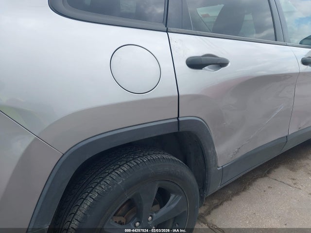44257524 :رقم المزاد ، 1C4PJLAB5HW623961 vin ، 2017 Jeep Cherokee Altitude Fwd مزاد بيع