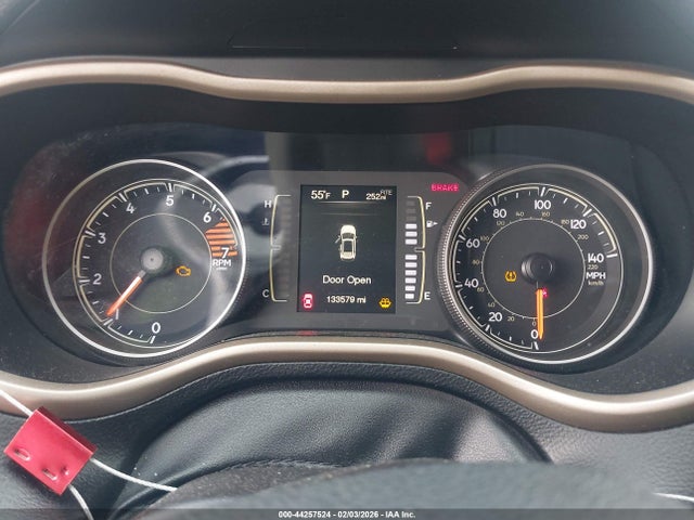 44257524 :رقم المزاد ، 1C4PJLAB5HW623961 vin ، 2017 Jeep Cherokee Altitude Fwd مزاد بيع