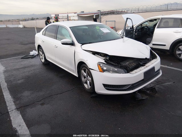 2015 VOLKSWAGEN PASSAT 1VWBT7A3XFC026269