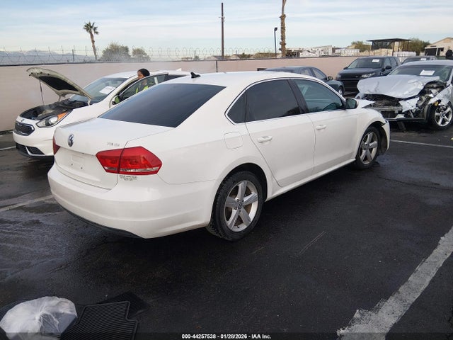 2015 VOLKSWAGEN PASSAT 1VWBT7A3XFC026269 Photo 3