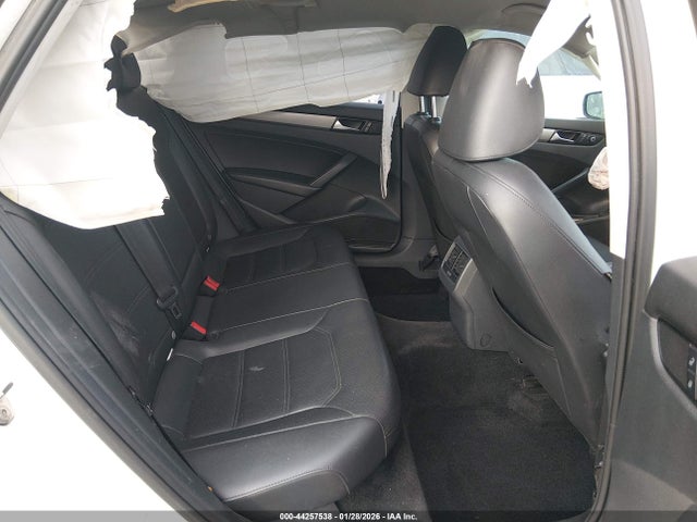 2015 VOLKSWAGEN PASSAT 1VWBT7A3XFC026269 Photo 7