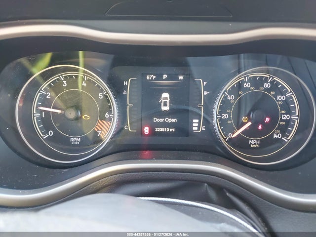 44257556 :رقم المزاد ، 1C4PJLCB7EW320902 vin ، 2014 Jeep Cherokee Latitude مزاد بيع