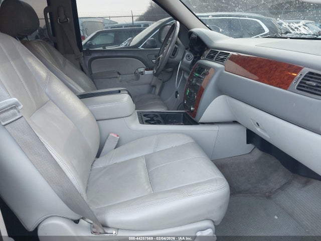 44257569 :رقم المزاد ، 1GNSCBE08DR295779 vin ، 2013 Chevrolet Tahoe Lt مزاد بيع