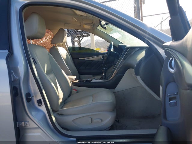 44257573 :رقم المزاد ، JN1BV7AP9FM357227 vin ، 2015 Infiniti Q50 Premium/sport مزاد بيع