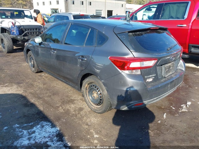 Subaru Impreza 2.0i 2018 4S3GTAA69J3720735 Image 3