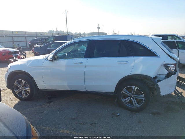2019 Mercedes-benz Glc 300 მანქანა იყიდება აუქციონზე, vin: WDC0G4JB2KF609734, აუქციონის ნომერი: 44257613