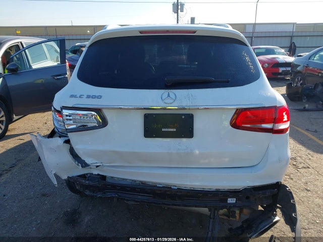 2019 Mercedes-benz Glc 300 მანქანა იყიდება აუქციონზე, vin: WDC0G4JB2KF609734, აუქციონის ნომერი: 44257613