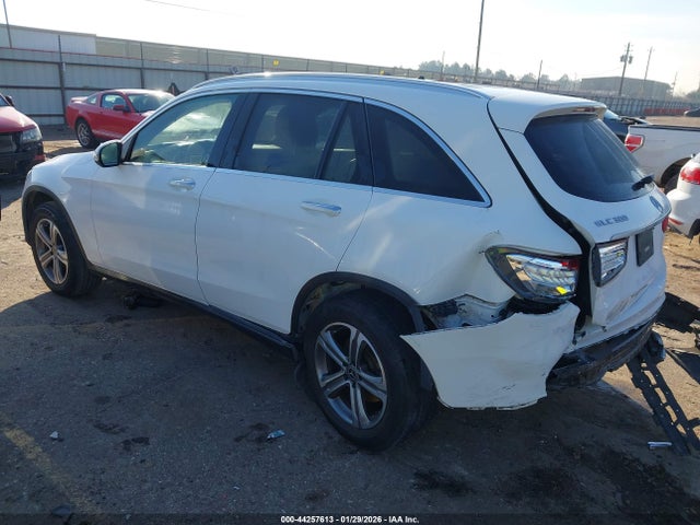 2019 MERCEDES-BENZ GLC 300 WDC0G4JB2KF609734 Photo 2