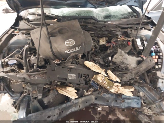 3MZBN1L37JM168297 Mazda Mazda3 Touring
