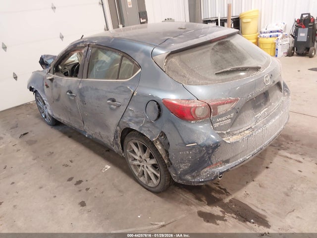 3MZBN1L37JM168297 Mazda Mazda3 Touring
