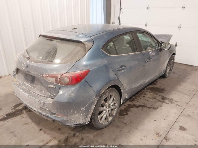 3MZBN1L37JM168297 Mazda Mazda3 Touring