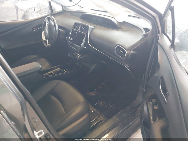JTDKARFU3H3037106 Toyota Prius Four Touring