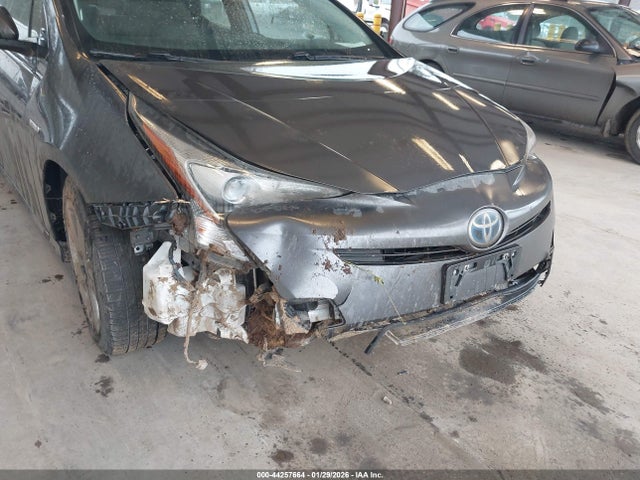 JTDKARFU3H3037106 Toyota Prius Four Touring