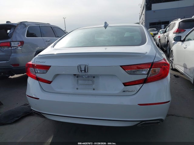 1HGCV1F33KA044725 Honda Accord Sport