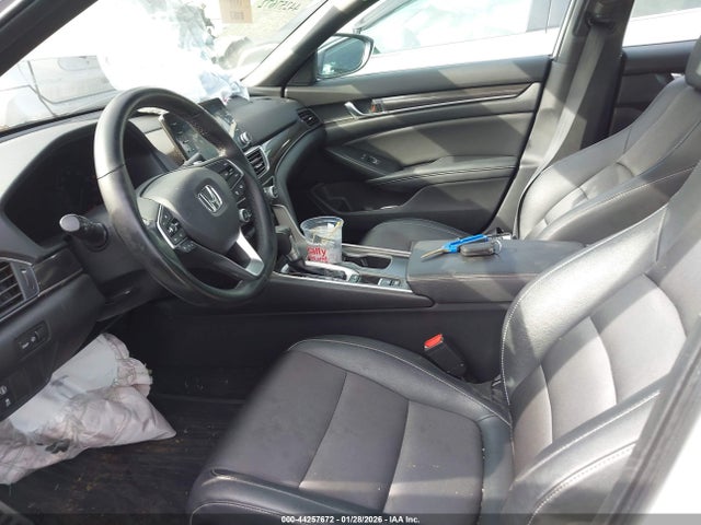 1HGCV1F33KA044725 Honda Accord Sport