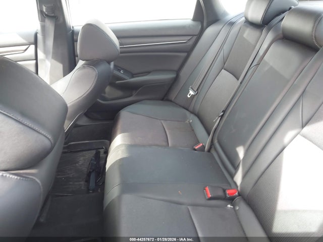 1HGCV1F33KA044725 Honda Accord Sport