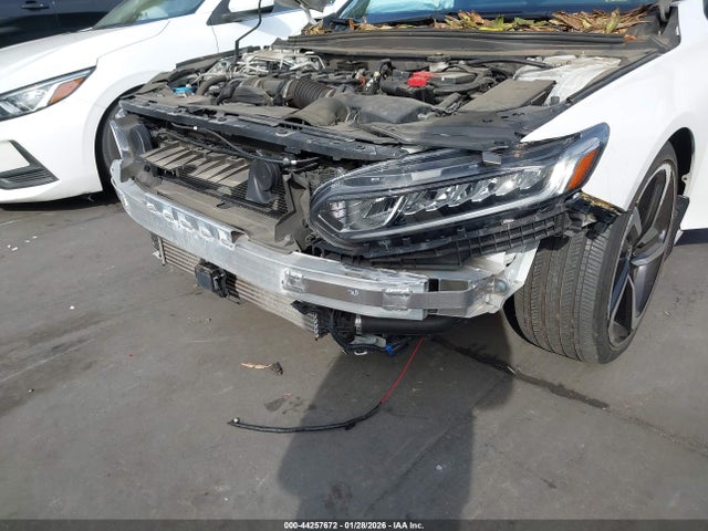 1HGCV1F33KA044725 Honda Accord Sport