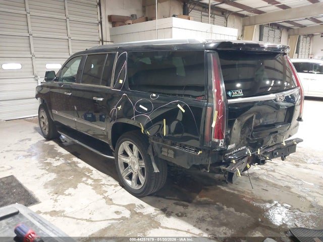 2018 CADILLAC ESCALADE ESV 1GYS4HKJ6JR237150 Photo 2