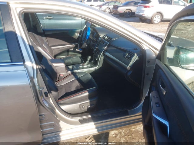 4T1BF1FK0HU616318 Toyota CAMRY XSE