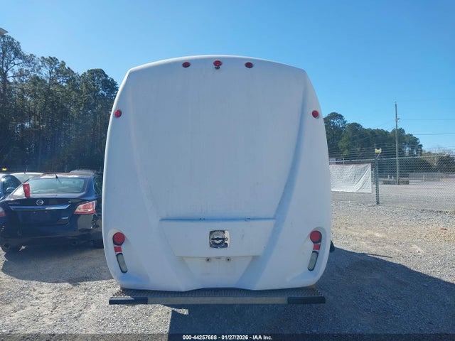 Ford E-350 Cutaway 2014 1FDWE3FL8EDA26582 Image 15