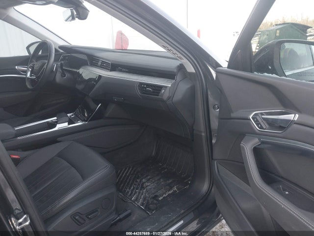 2021 AUDI E-TRON WA1AAAGE7MB011901 Photo 4