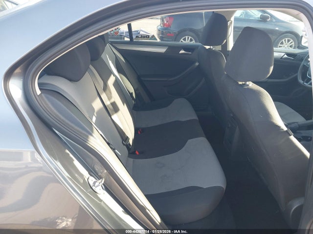 3VW2B7AJ4HM288310 Volkswagen Jetta 1.4t S