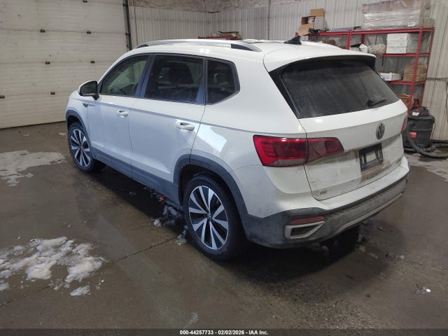 3VVLX7B2XNM095060 Volkswagen Taos 1.5t Se