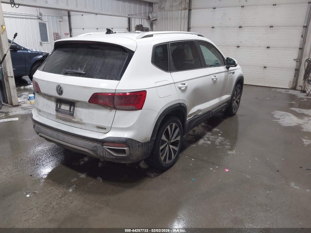 3VVLX7B2XNM095060 Volkswagen Taos 1.5t Se