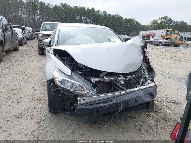 44257755 :رقم المزاد ، 1N4AL3AP5HC152364 vin ، 2017 Nissan Altima 2.5 Sv مزاد بيع