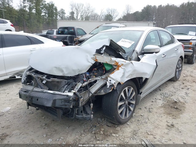 44257755 :رقم المزاد ، 1N4AL3AP5HC152364 vin ، 2017 Nissan Altima 2.5 Sv مزاد بيع