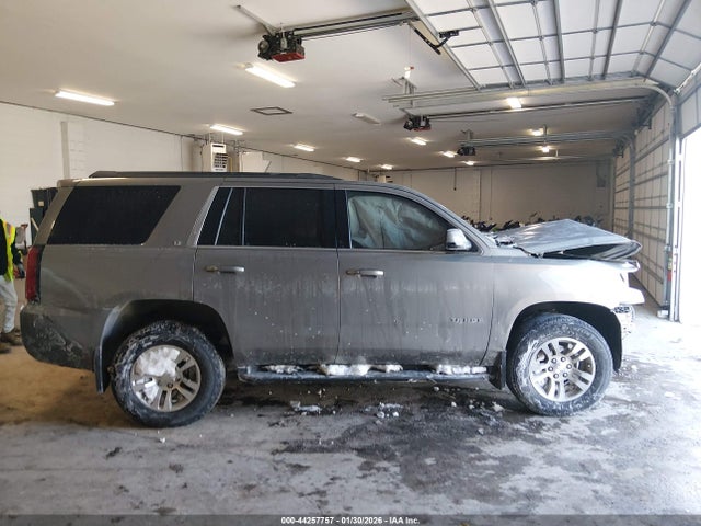 44257757 :رقم المزاد ، 1GNSKBKC1KR237138 vin ، 2019 Chevrolet Tahoe Lt مزاد بيع