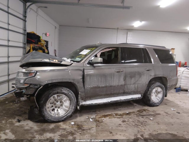 44257757 :رقم المزاد ، 1GNSKBKC1KR237138 vin ، 2019 Chevrolet Tahoe Lt مزاد بيع