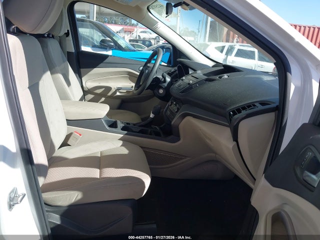 1FMCU0GD1HUC78433 Ford ESCAPE SE