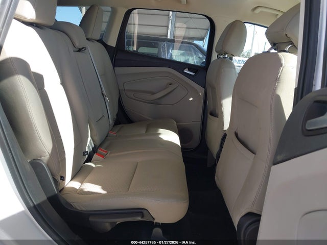 1FMCU0GD1HUC78433 Ford ESCAPE SE